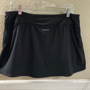Champion Black Skort . Size L EUC